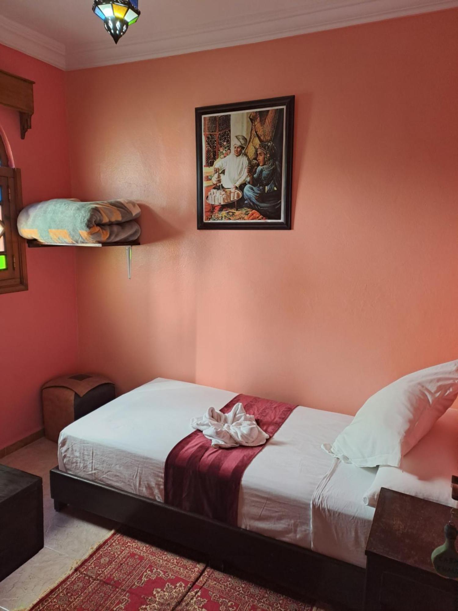 Hotel Casa Khaldi Шефшауэн Экстерьер фото