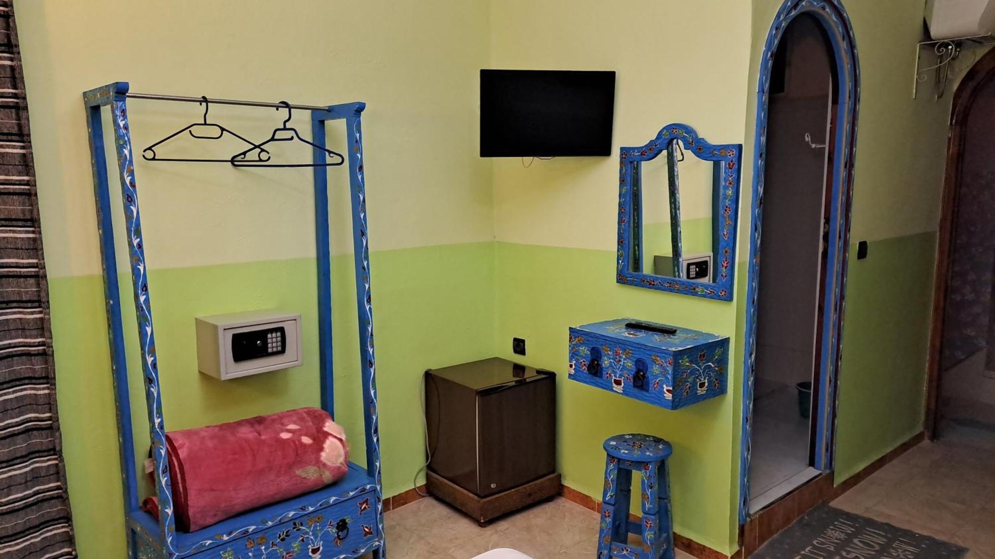 Hotel Casa Khaldi Шефшауэн Экстерьер фото