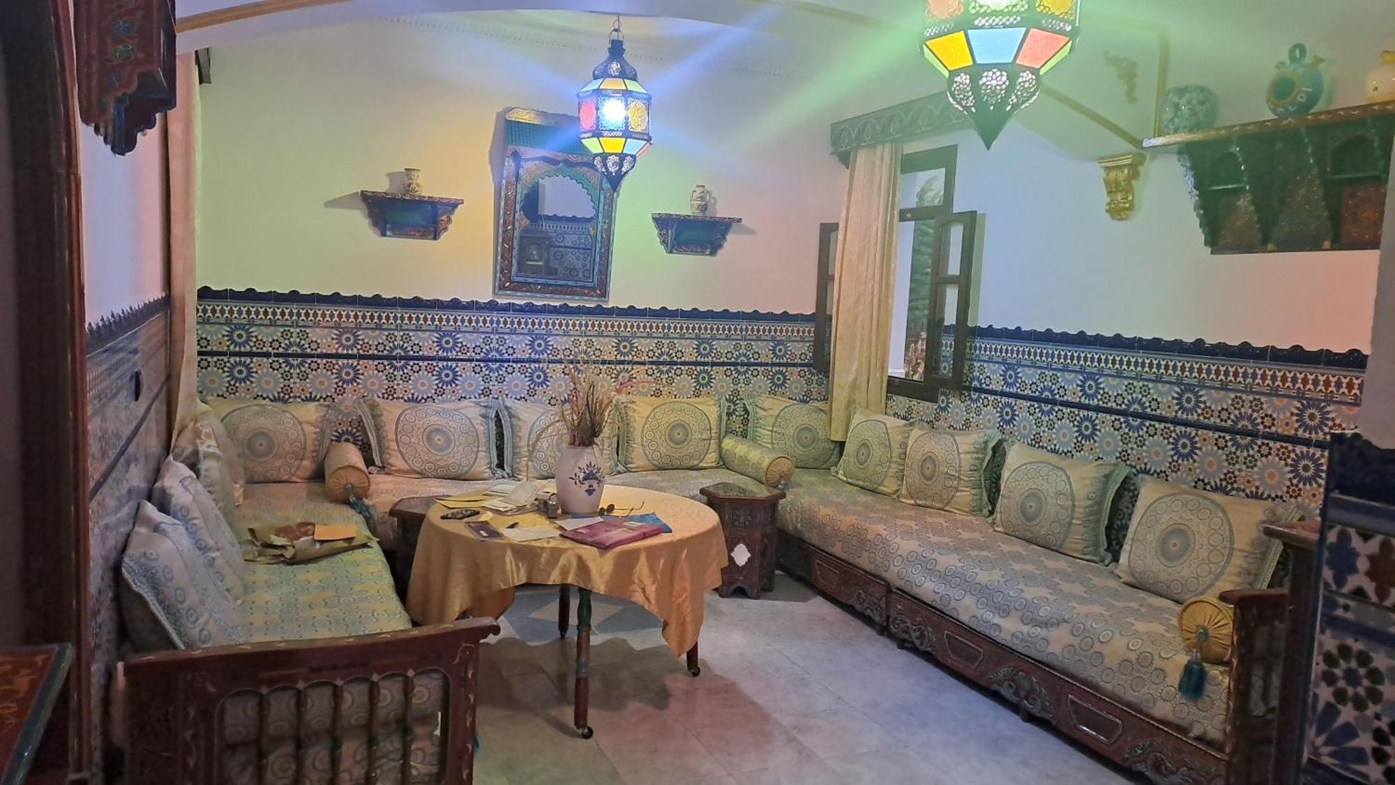 Hotel Casa Khaldi Шефшауэн Экстерьер фото