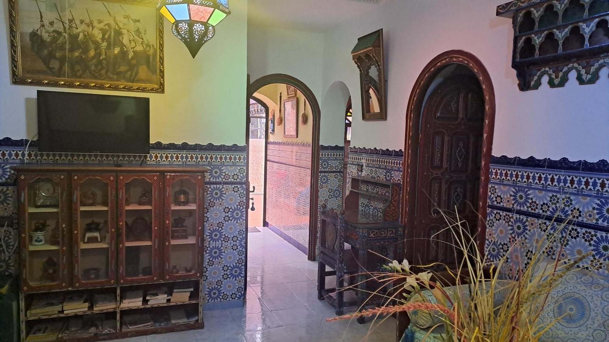Hotel Casa Khaldi Шефшауэн Экстерьер фото