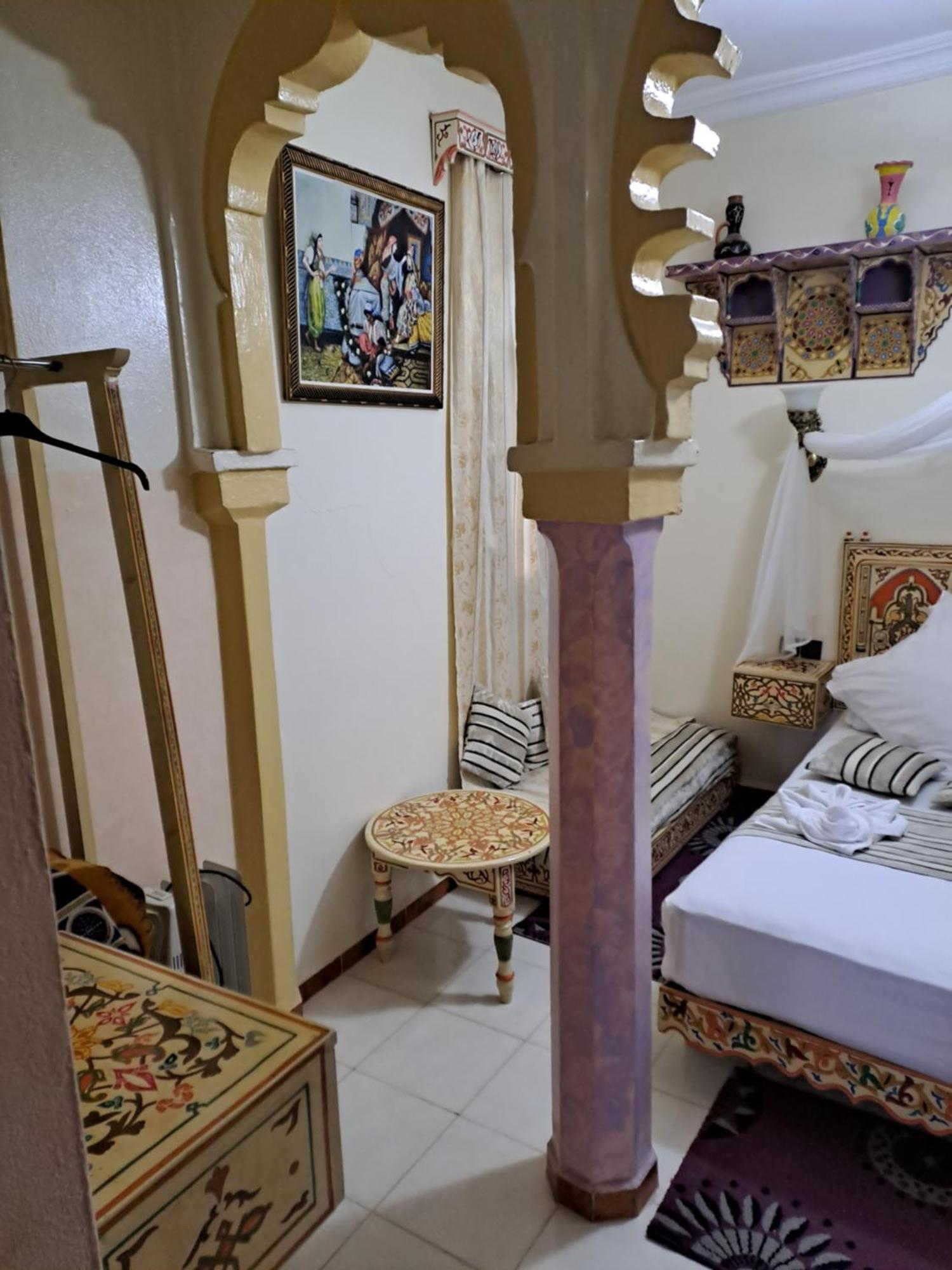Hotel Casa Khaldi Шефшауэн Экстерьер фото