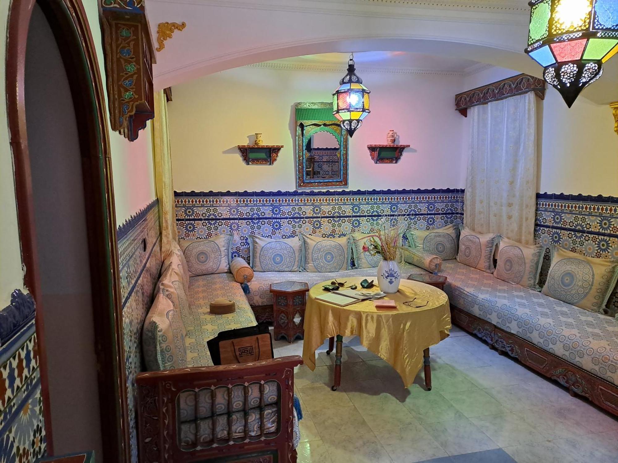 Hotel Casa Khaldi Шефшауэн Экстерьер фото