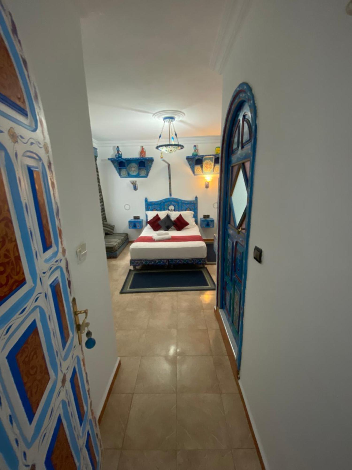 Hotel Casa Khaldi Шефшауэн Экстерьер фото