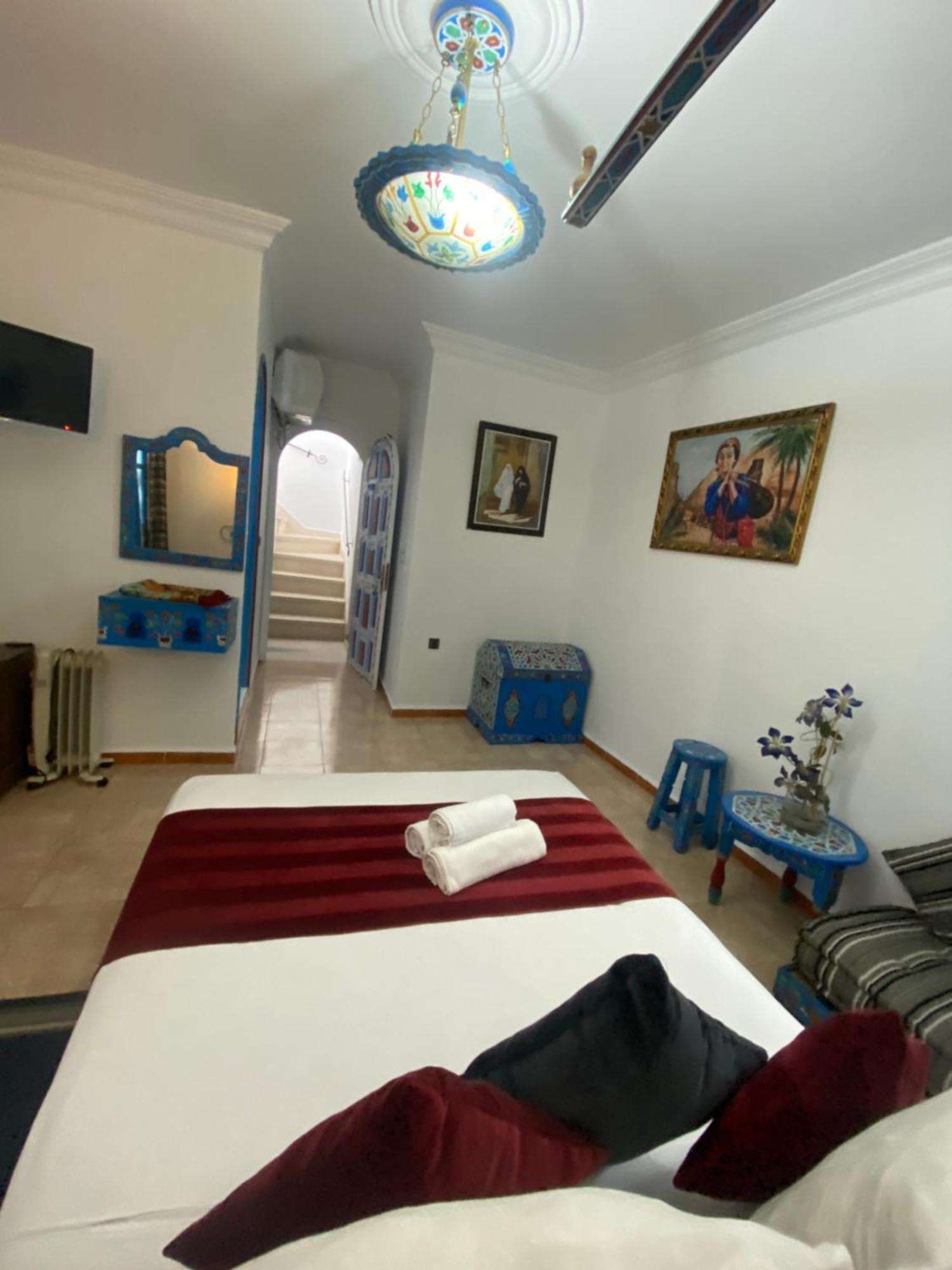 Hotel Casa Khaldi Шефшауэн Экстерьер фото
