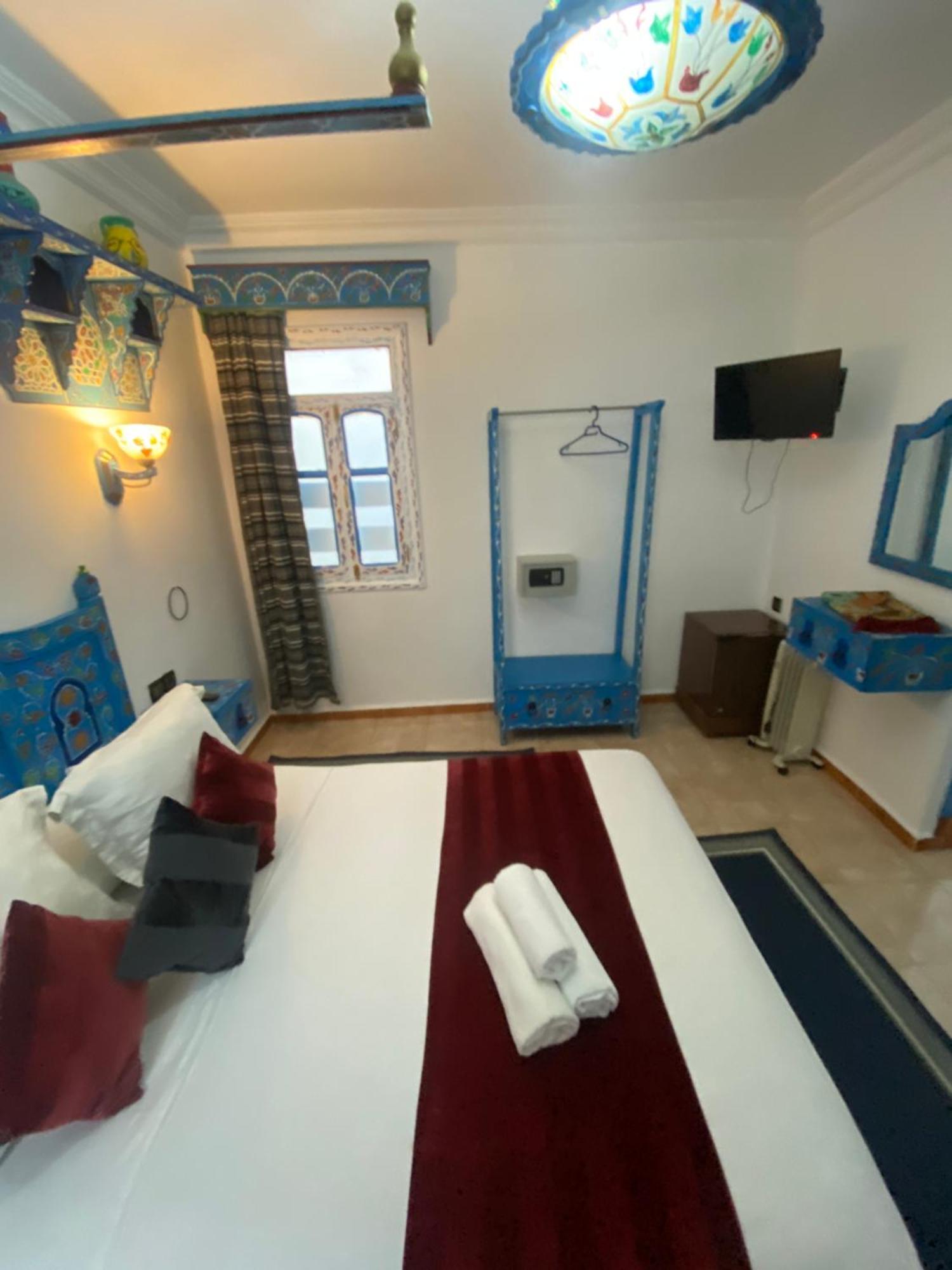Hotel Casa Khaldi Шефшауэн Экстерьер фото