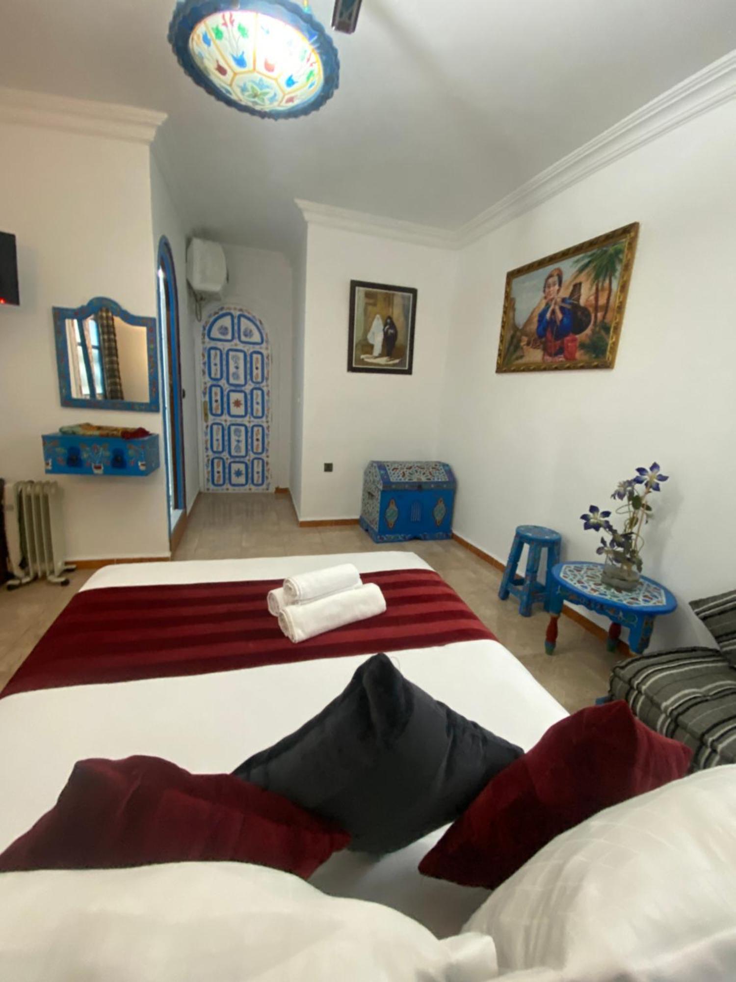 Hotel Casa Khaldi Шефшауэн Экстерьер фото