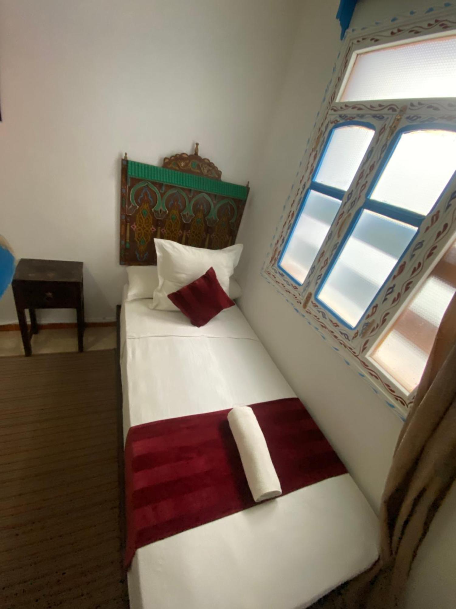 Hotel Casa Khaldi Шефшауэн Экстерьер фото