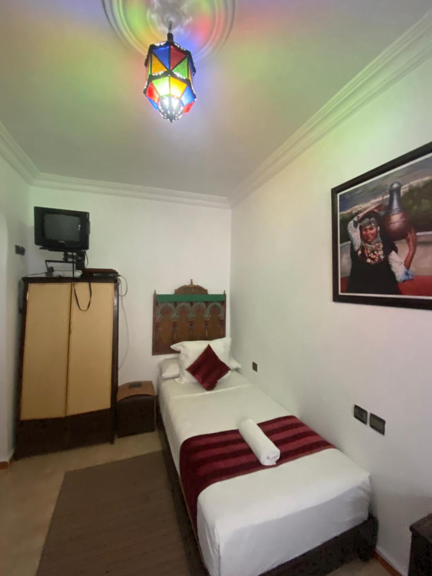 Hotel Casa Khaldi Шефшауэн Экстерьер фото