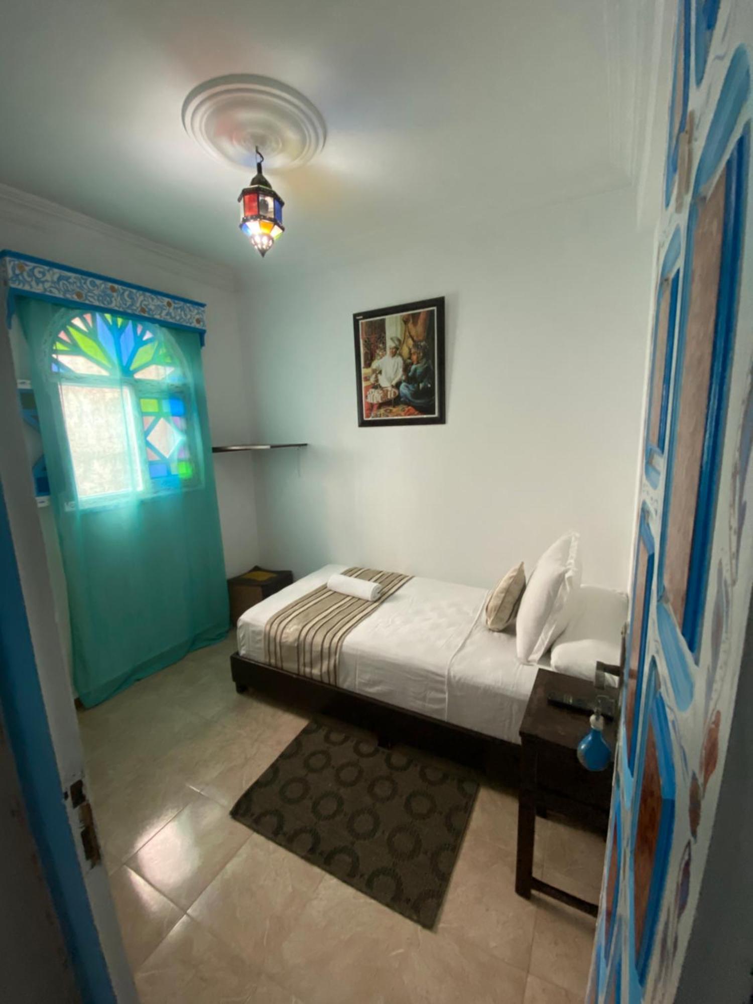 Hotel Casa Khaldi Шефшауэн Экстерьер фото